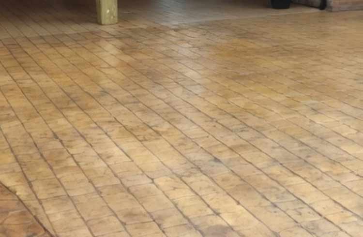 Glossy sealed imprinted concrete